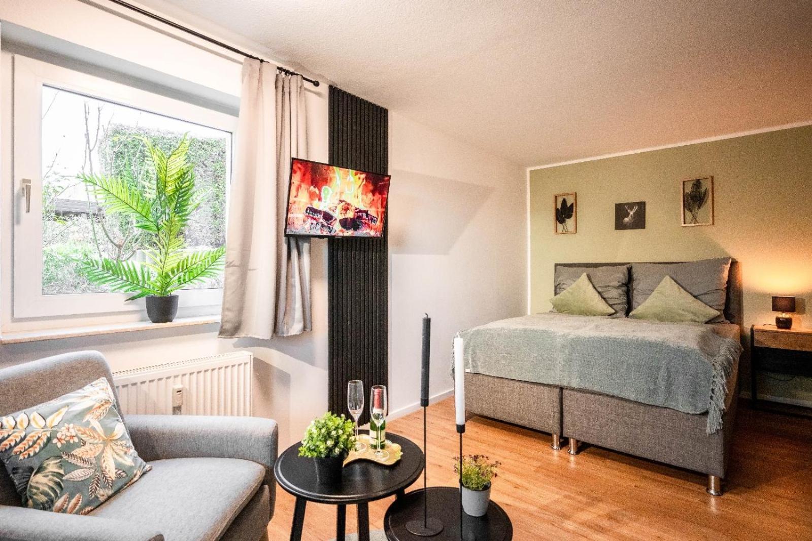 Apartment Ostersiek- Privater Eingang Mit Eigener Terrasse Bad Salzuflen Exterior foto
